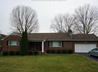 5333 Frontier Dr, Cross Lanes, WV 25313