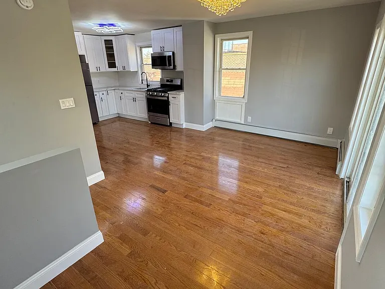 1025 Longfellow Ave #2F — Photo 2