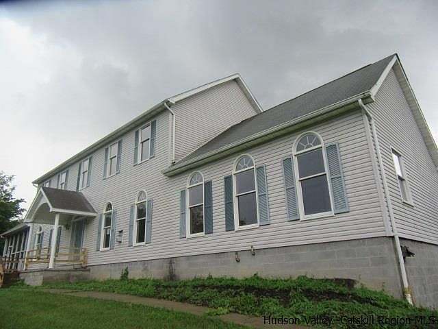 1st image of 358 Joys Ln