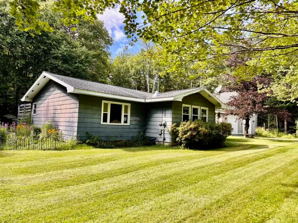 639 Wilmington Cross Road, Whitingham, VT 05361