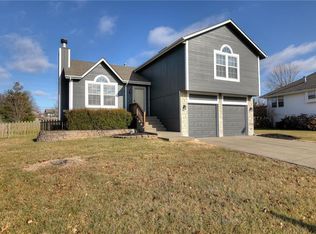 10955 N Wallace Ave, Kansas City, MO 64157