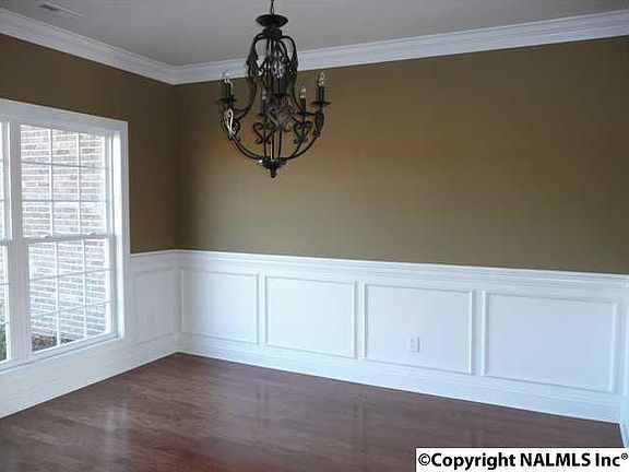 3rd image of 100 Meadowridge Dr