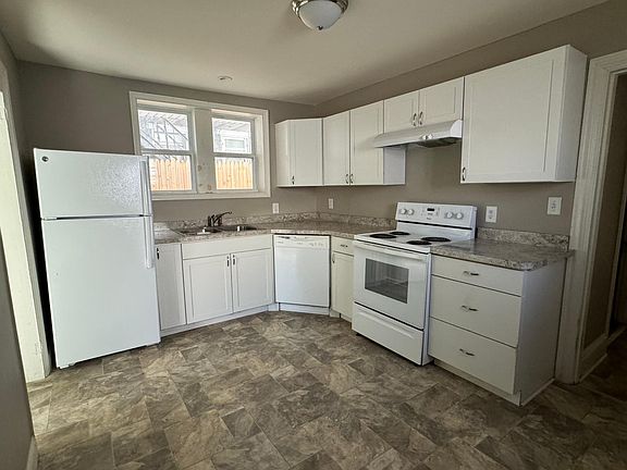2nd image of 335 N Hanover St #1