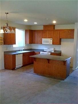 1st image of 3047 Cass Ln