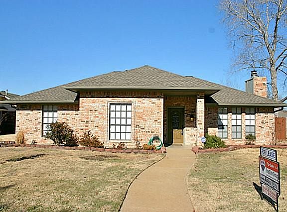 2nd image of 3233 Anchor Dr