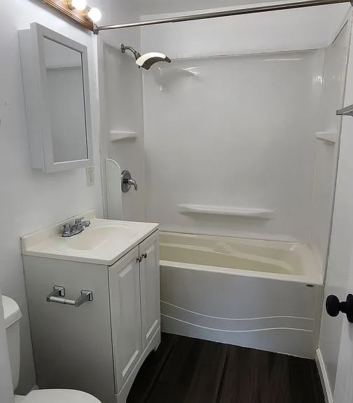 5904 Thorn St — Photo 12