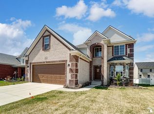 5097 Wilshire Dr, Dundee, MI 48131
