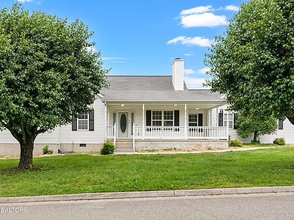 2nd image of 1901 Dairy Ln