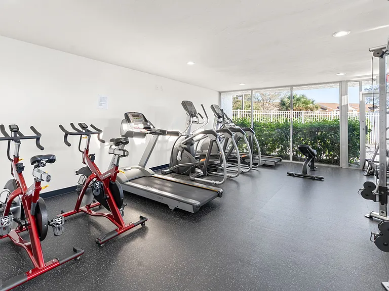 161 Santa Clara Dr #10 — Photo 32