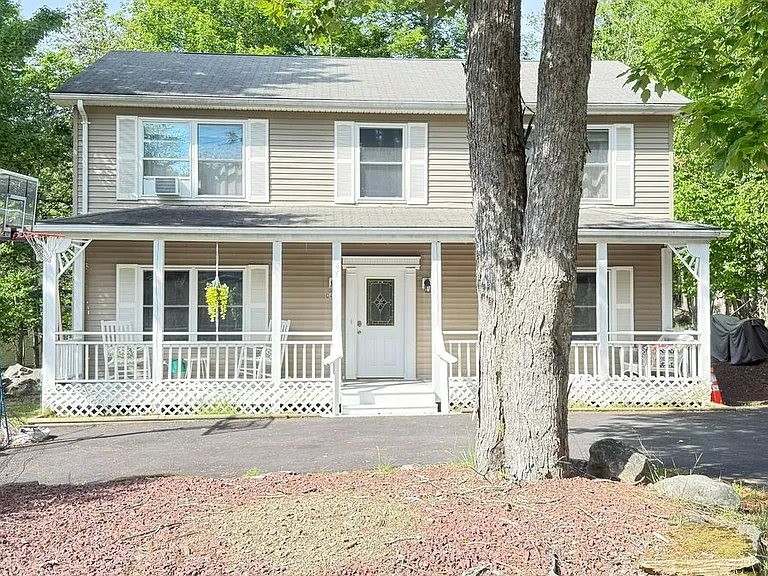 1140 Country Place Dr — Photo 1