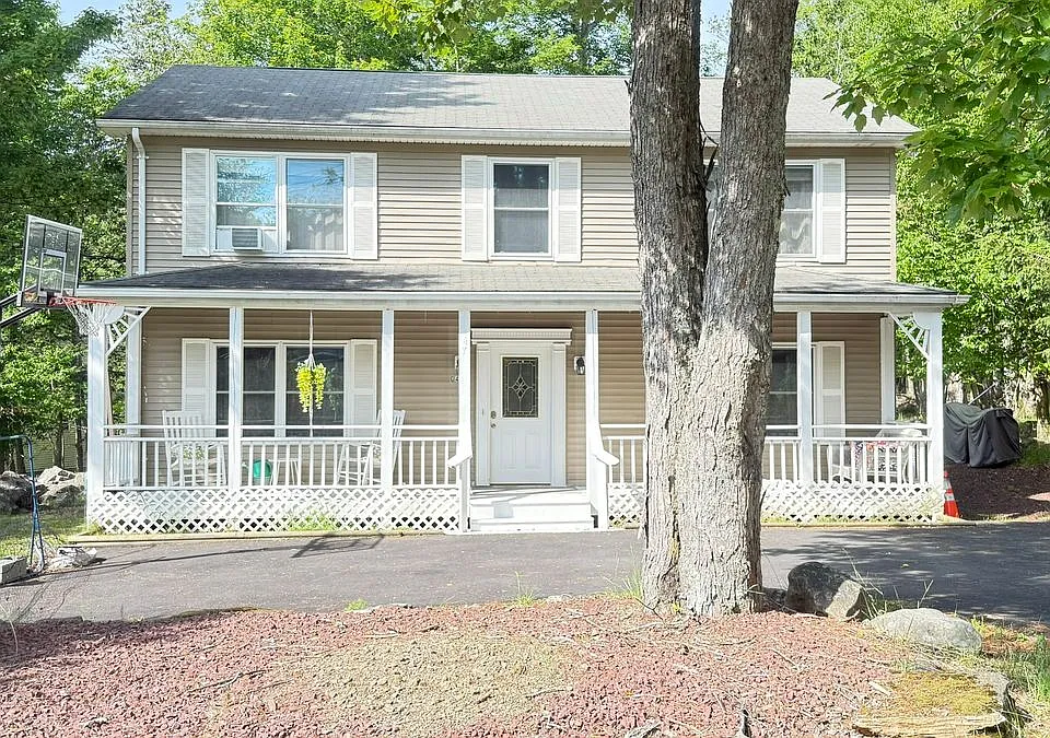 1140 Country Place Dr