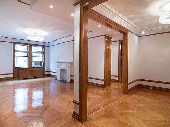 4th image of 575 W End Ave APT 3C
