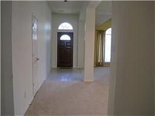 4th image of 8111 Moss Stone Dr