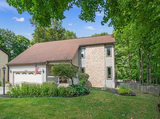 2808 Shady Ridge Dr, Columbus, OH 43231