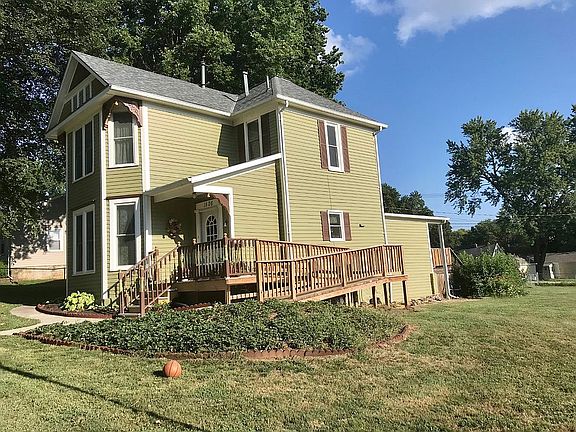 Strawberries flank new ramp