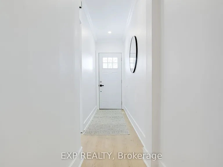 146 Hanson St — Photo 8