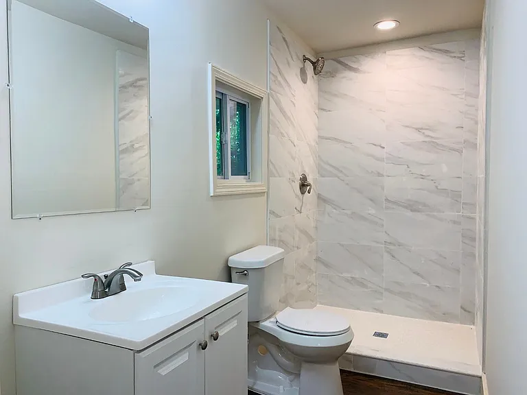 364 Brooks Ave SW — Photo 11