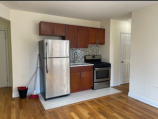 5th image of 400 W 128th St #33B