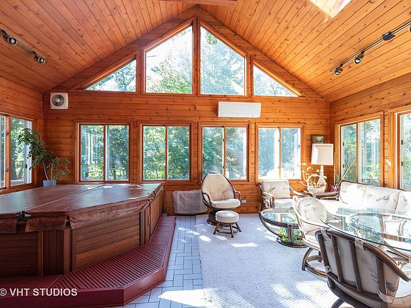 4th image of 2301 N Bonnie Brook Ln