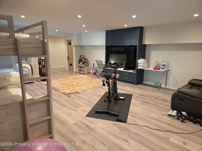 500 Fairway Dr — Photo 35