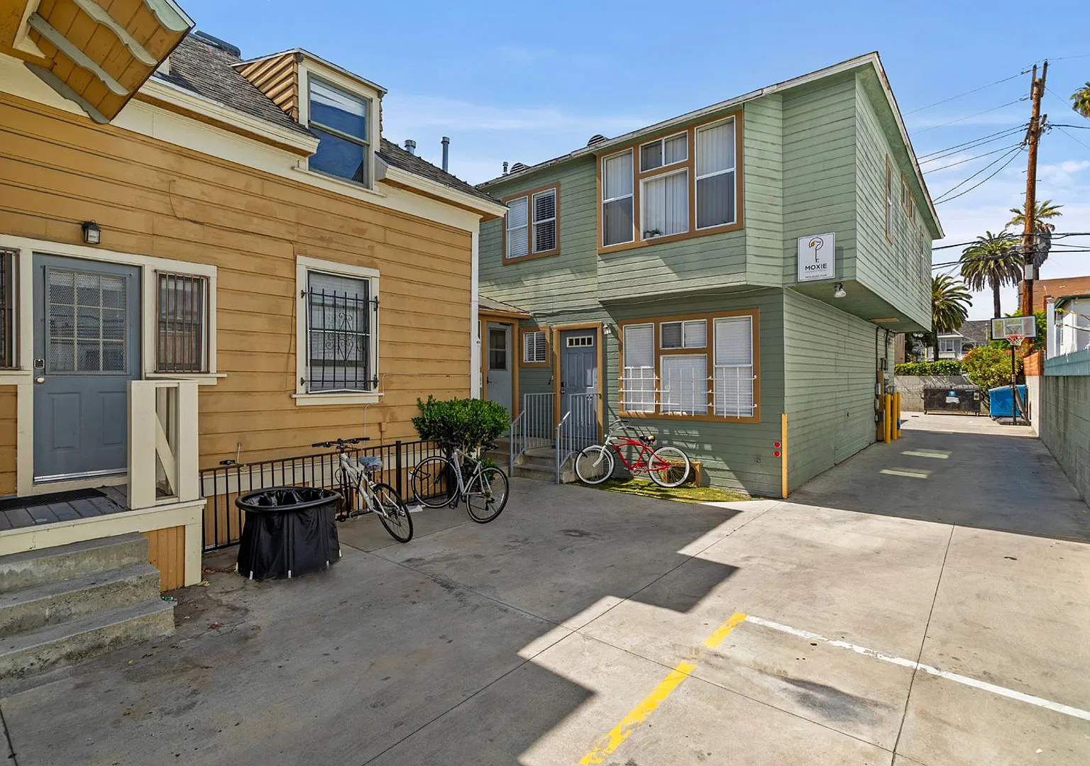 1137 W 29th Street - The Sunshine Shack — Photo 2