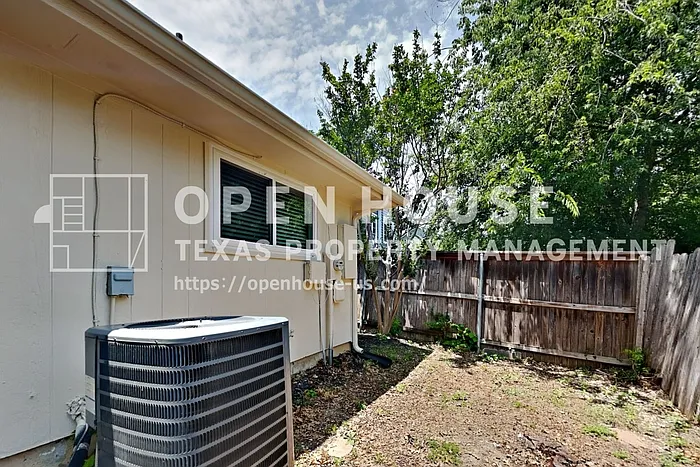 247 Stallion Dr — Photo 18