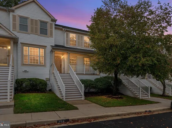 1600 Fallowfield Ct, Crofton, MD 21114