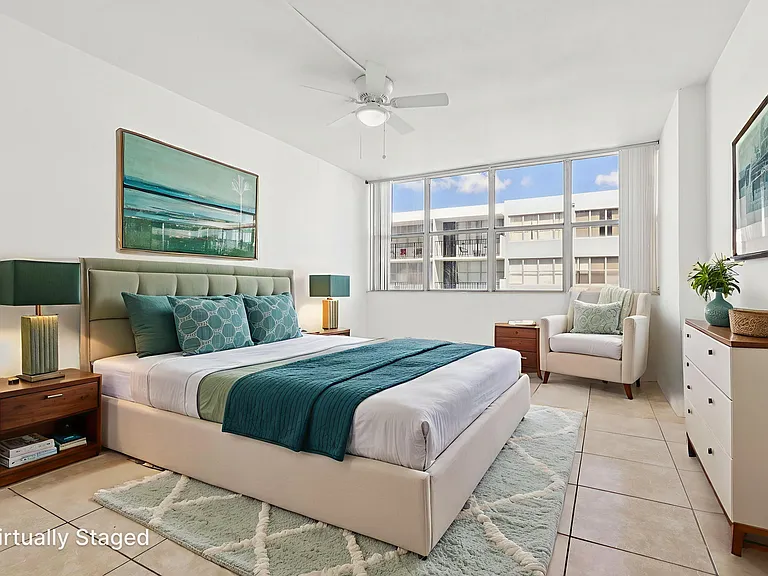 2 Bed 2 Bath Unit Virtually Staged