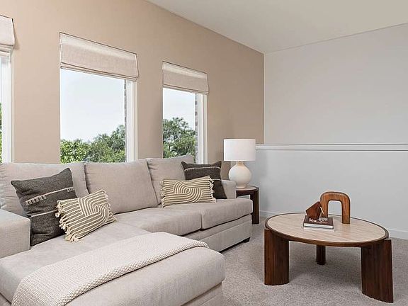 The Pointe at Capp Smith Lake - Clemson Interior Image 4
