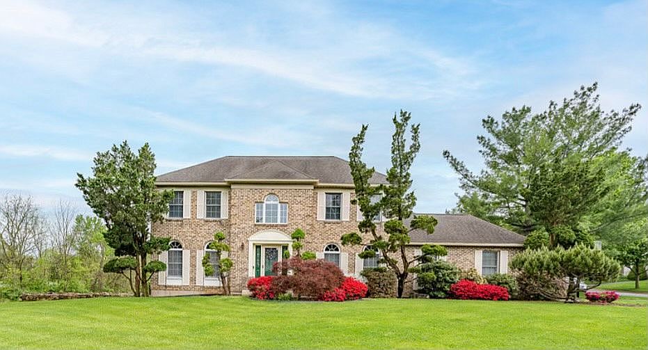 1st image of 1765 Victoria Cir