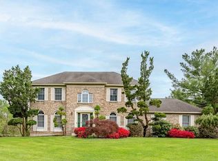 1765 Victoria Cir, Allentown, PA 18103