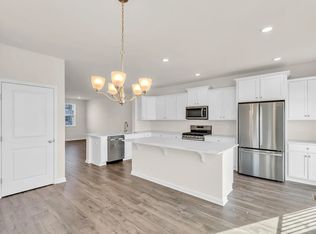 6 Avalon Ln, Jackson, NJ 08527