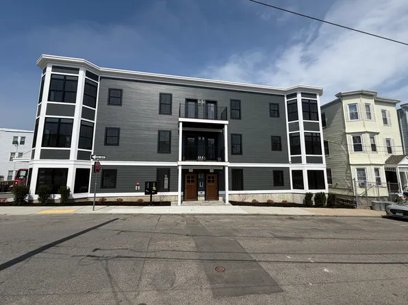 28 Clifton St Floor 2, Roxbury, MA 02119