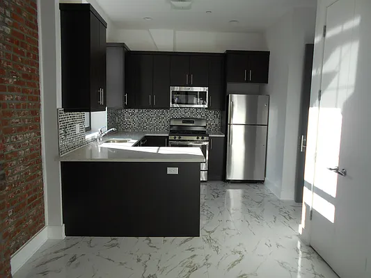 Rented by NY Space Finders Inc. | media 6