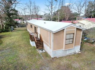 207 Canal St, Bonneau, SC 29431