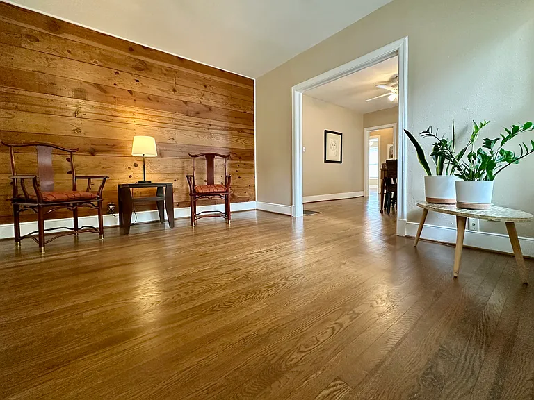 Live Oak St — Photo 32