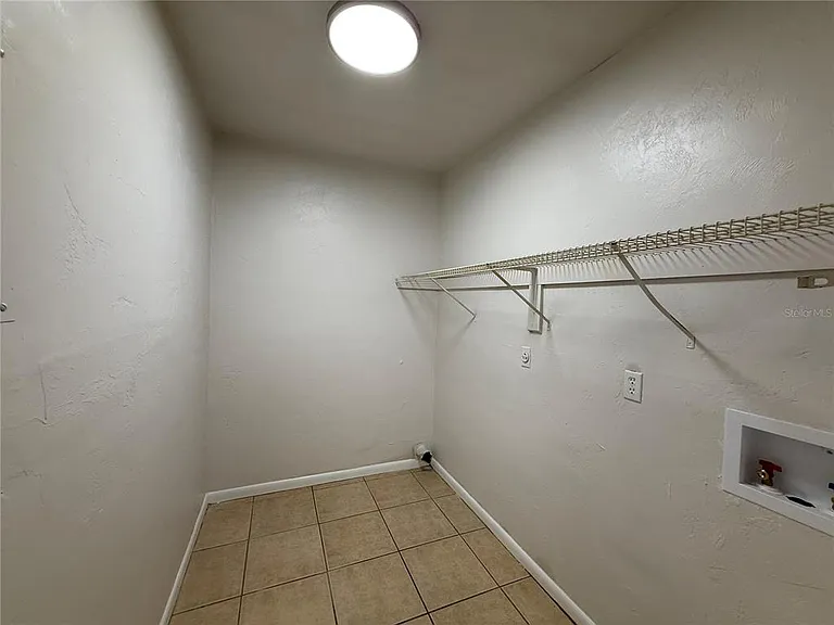 6104 SW 12th Pl #3 — Photo 4