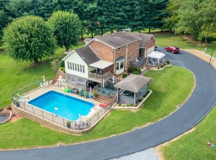 730 N Russell St, Portland, TN 37148