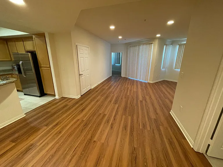 Glenoaks Villas — Photo 55