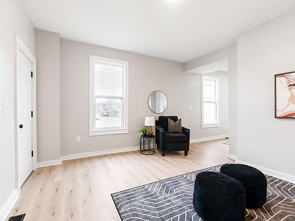 5th image of 30 Dana Ave