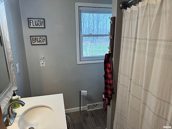 2nd image of 111 W Concord Dr