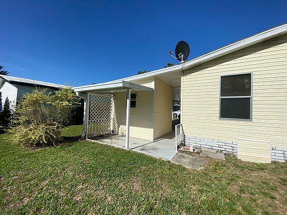 4th image of 1763 SE Plumbob Way #367