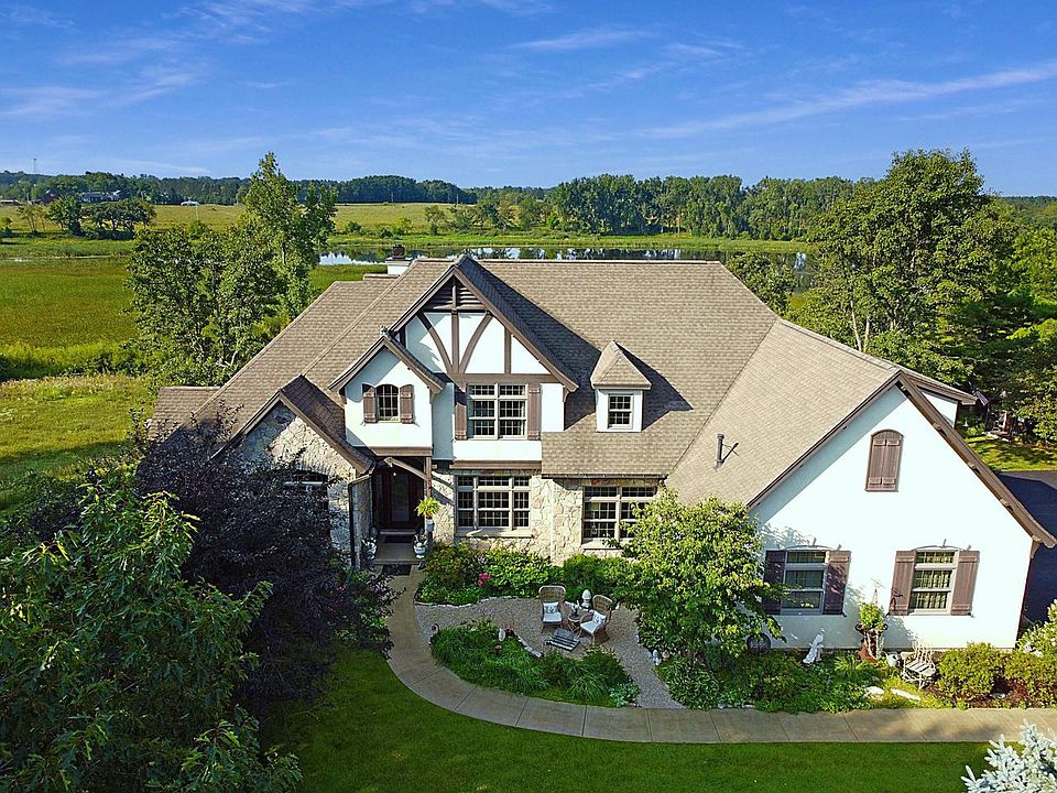 W5003 Cobblestone ROAD, Walworth, WI 53184 MLS 1875349 Zillow