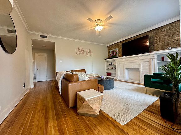 3rd image of 1356 W Winnemac Ave #2