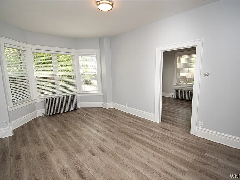 86 Scott St — Photo 13