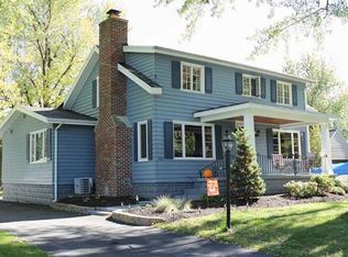 5821 Lakecrest Dr, Lake View, NY 14085