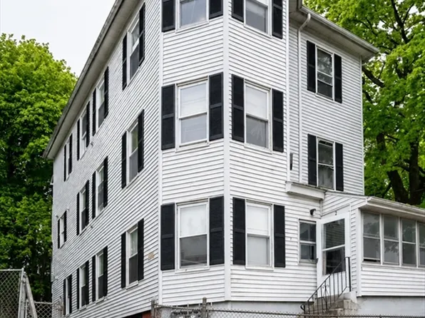 2 E Kendall St, Worcester, MA 01605
