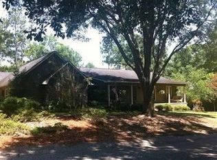 104 Meadowbrook Cir, Daphne, AL 36526