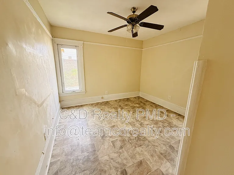 10749 Hull Ave — Photo 9