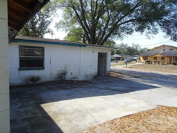 2nd image of 4702 Ashmore Dr